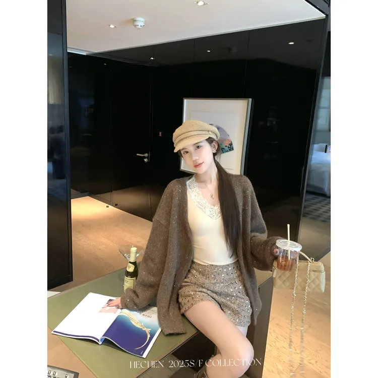 【禾呈】早秋V领软糯细闪针织开衫上衣女长袖宽松慵懒时尚上衣10605
