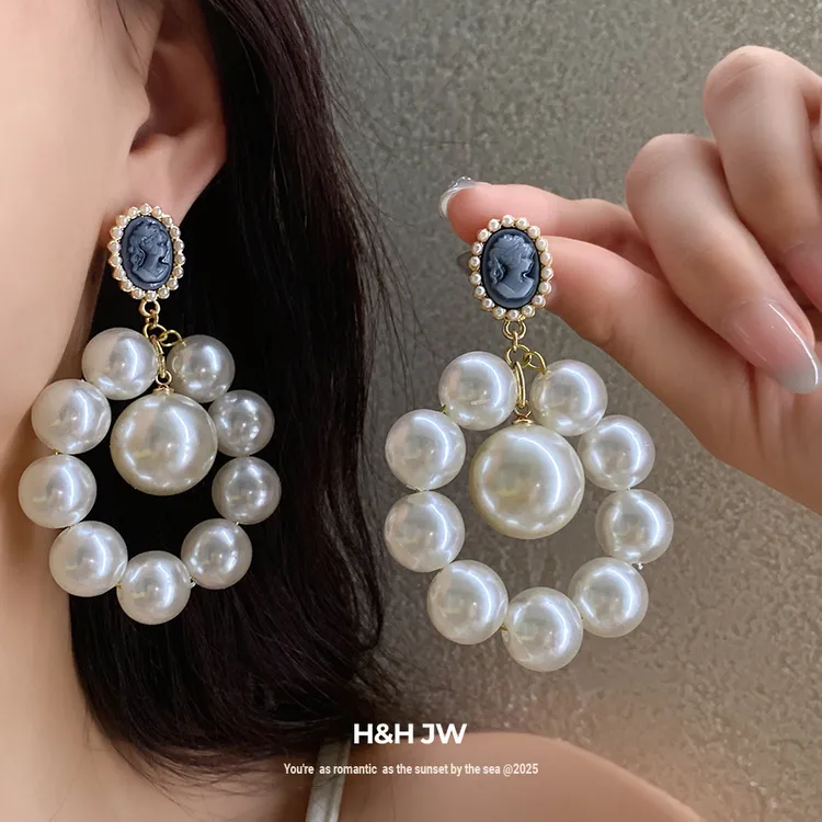 铜合金锆石耳饰 银针圆形时尚大气耳环轻奢高级感新款气质耳钉