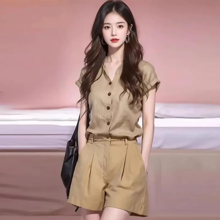 休闲气质立领衬衫搭配短款裤子两件套女2025夏季新款韩系气质套装