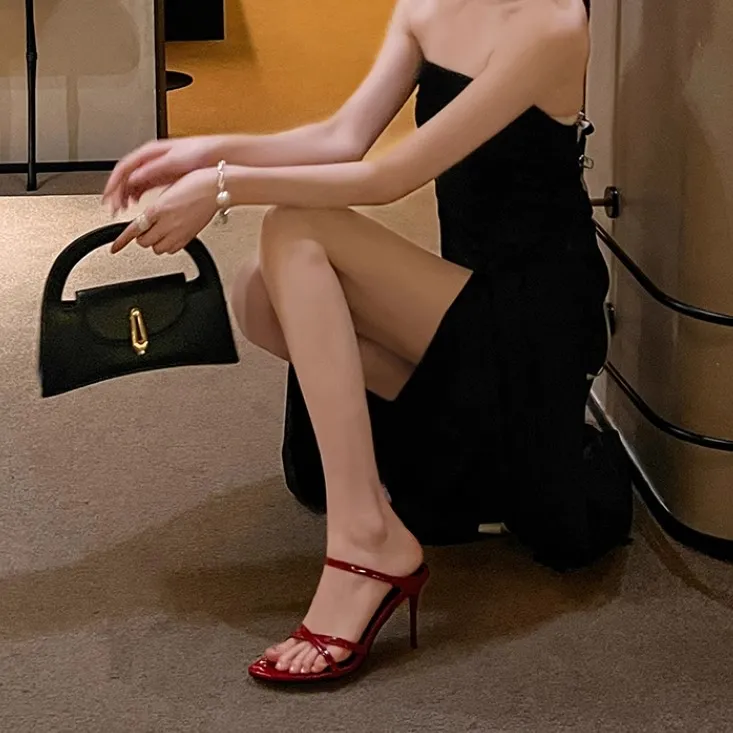 杨树林同款性感尖头红色高跟鞋女2025夏季新款细跟外穿露趾凉拖鞋