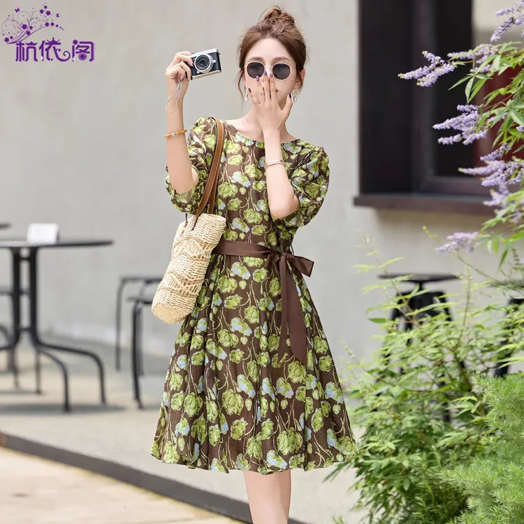 天丝碎花连衣裙女夏2025新款高级感小个子法式泡泡袖减龄漂亮裙子