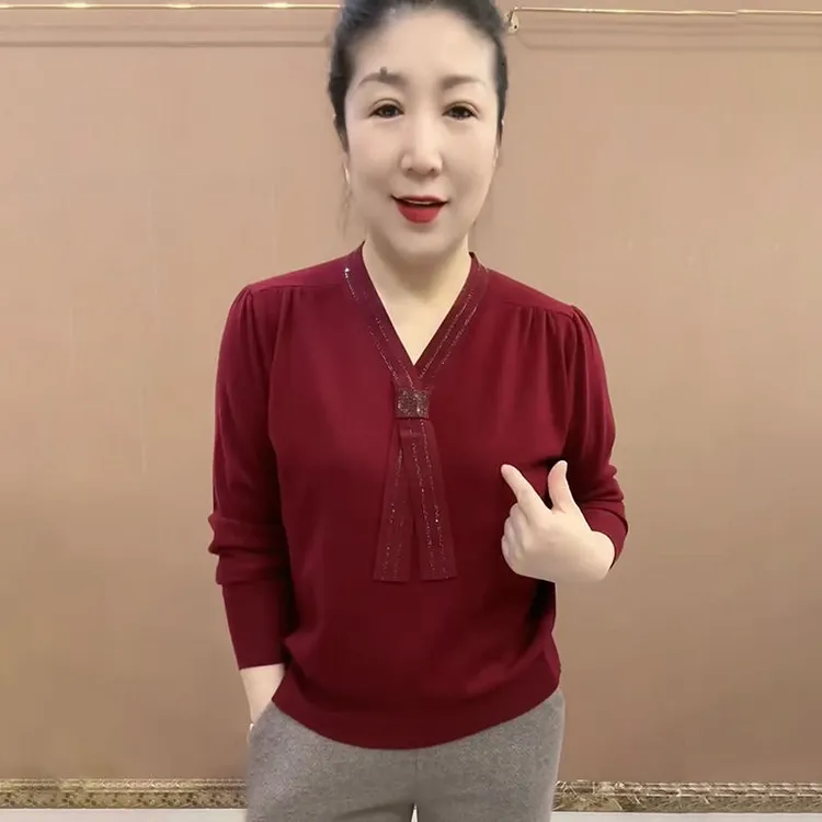 H春季美衣中老年妈妈长袖针织衫减龄时尚洋气宽松显瘦遮肉打底衫