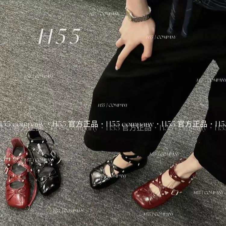 H55-圣托里尼繁星-雪花钉帕带新式朋克风玛丽珍3.5cm10-2730-RD