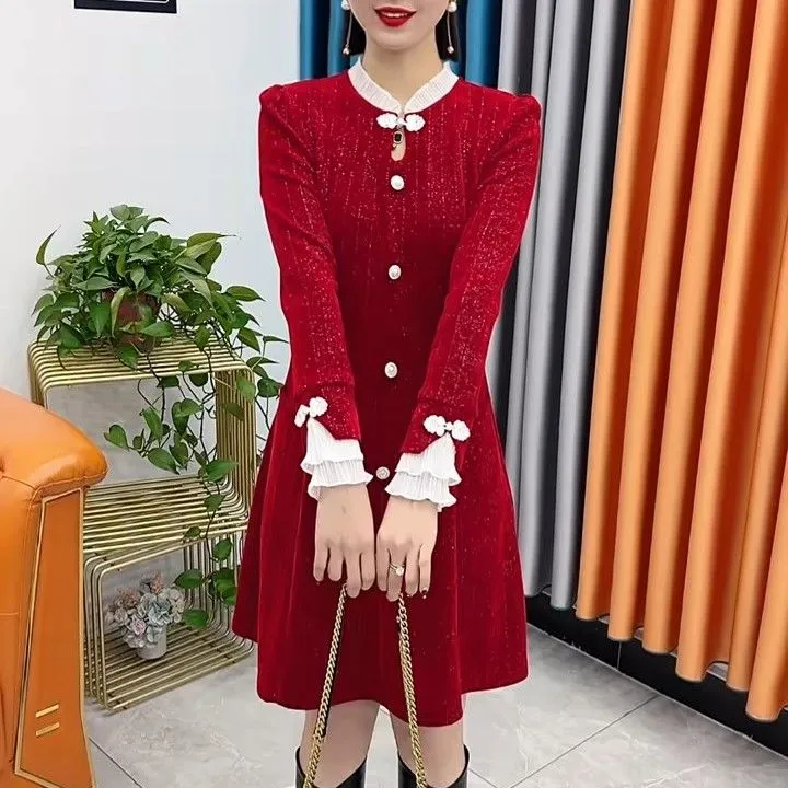 2024秋季新款大码法式长袖连衣裙女新中式盘扣亮丝显瘦中长款裙子