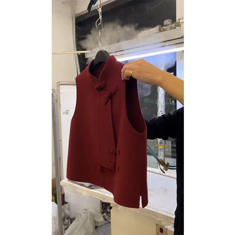 今年流行漂亮毛衣2025新款超温柔气质显瘦名族风气质新中式马甲女