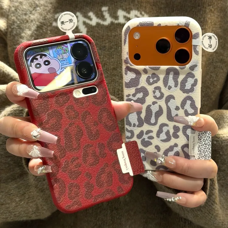 秋冬豹纹刺绣标签适用苹果17/16promax手机壳华为P70vivo小米15潮