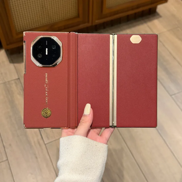 适用华为MateXTs手机壳新款磁吸双中轴保护壳XT三折叠黄财神简约