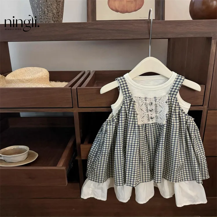 女宝宝森系蕾丝宽松洋气时髦裙子高端拼色格子背心裙潮款