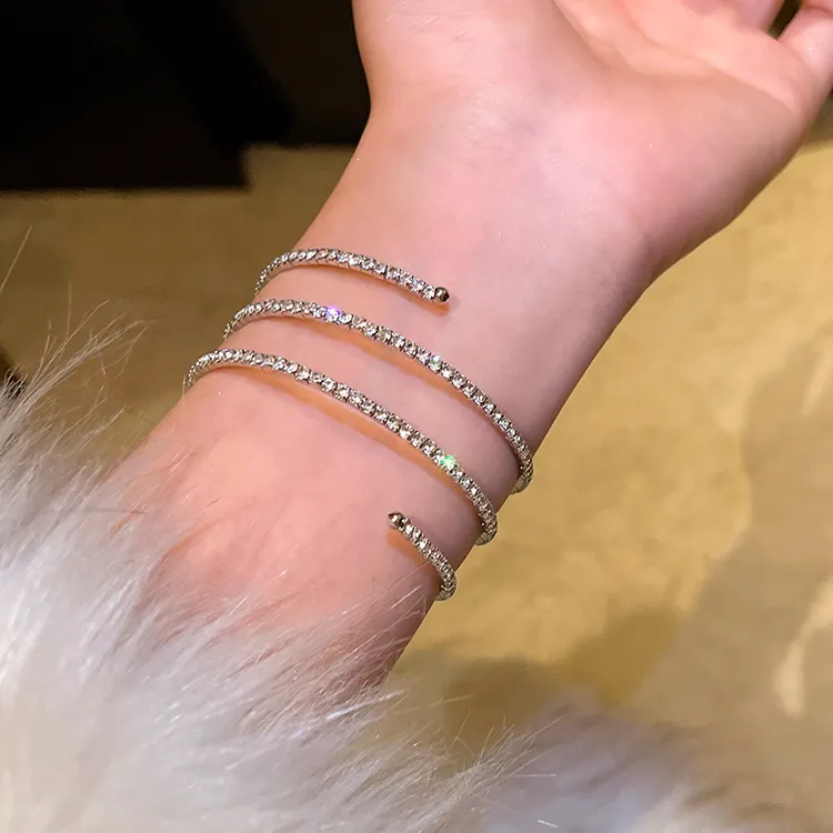 合金手镯 银色多层闪钻手镯子女款素圈手镯手链轻奢手环弹力饰品
