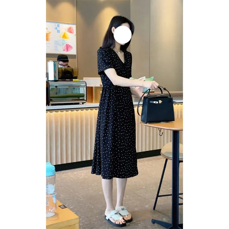 减龄茶歇法式气质连衣裙高级感长款收腰黑色时尚波点裙子女夏季