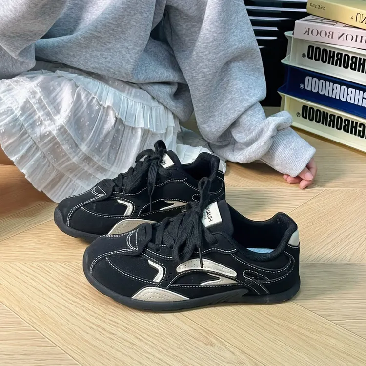 环球女鞋平底轻便德训鞋2025新款时尚ins休闲运动鞋韩版爆款板鞋