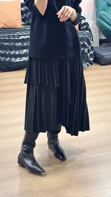 银家不规则半身百褶长裙