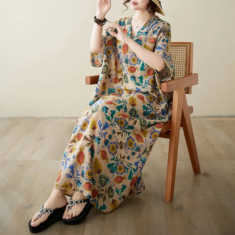 大码宽松印花V领棉绸短袖连衣裙度假风遮肉长裙女装2025夏季新款