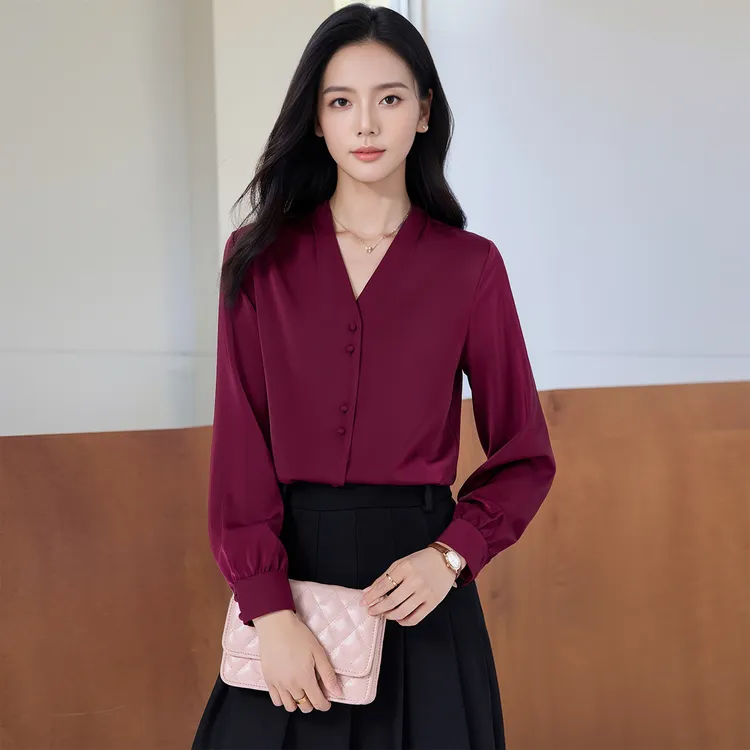 酒红色长袖衬衫女2025新款春秋职业工装职场高级醋酸缎面v领衬衣