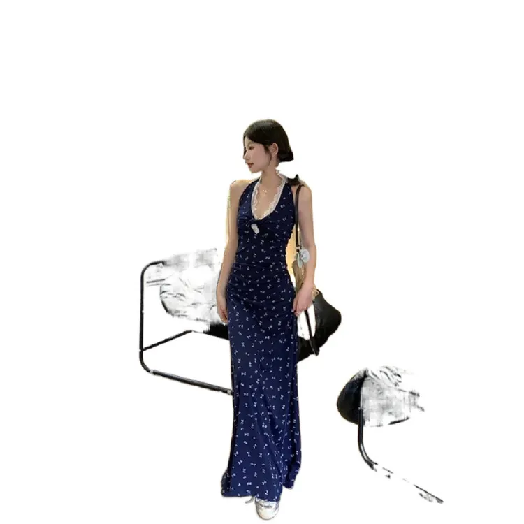 甜辣风蕾丝拼接设计感挂脖无袖连衣长裙新款碎花通勤气质女装