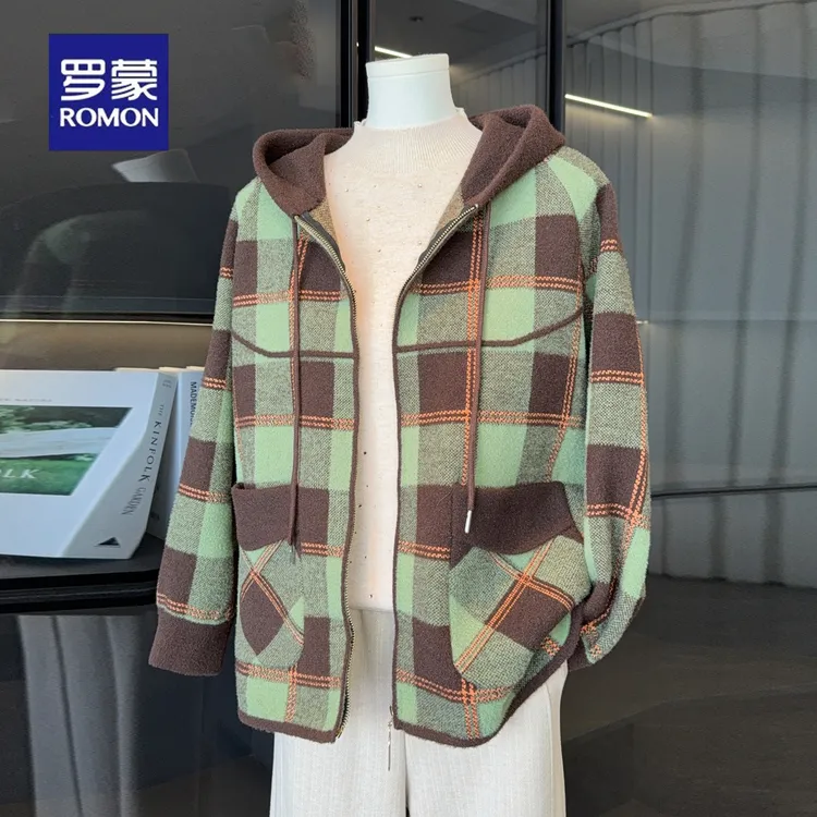 罗蒙2025新款洋气中年妈妈秋装外套中老年女装连帽毛呢针织开衫
