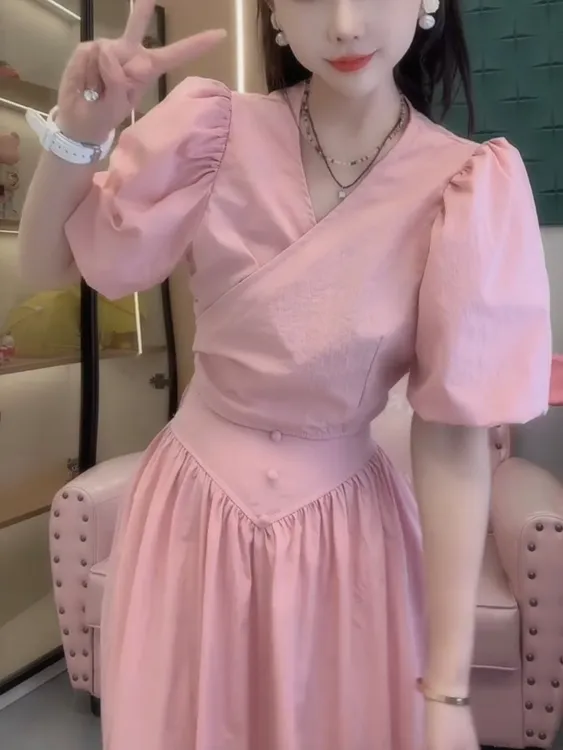 夏季新款时尚套装泡泡袖设计感洋气减龄上衣松紧腰长裙显瘦两件套