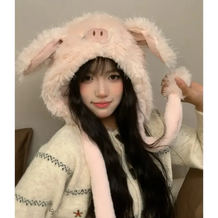 陈哈哈飞天小猪~原创设计师款卡通毛绒猪冬保暖防寒护耳帽雷锋帽