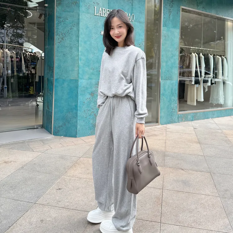 早秋新款休闲风运动套装