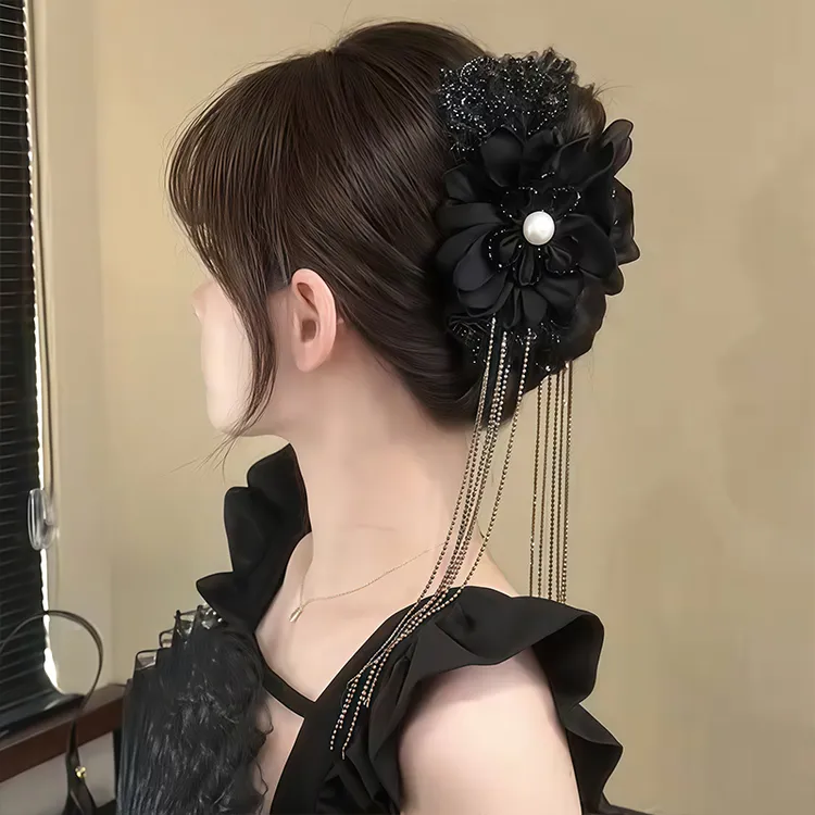 重工花朵流苏抓夹女高级感新款气质百搭发夹后脑勺鲨鱼夹夹子头饰