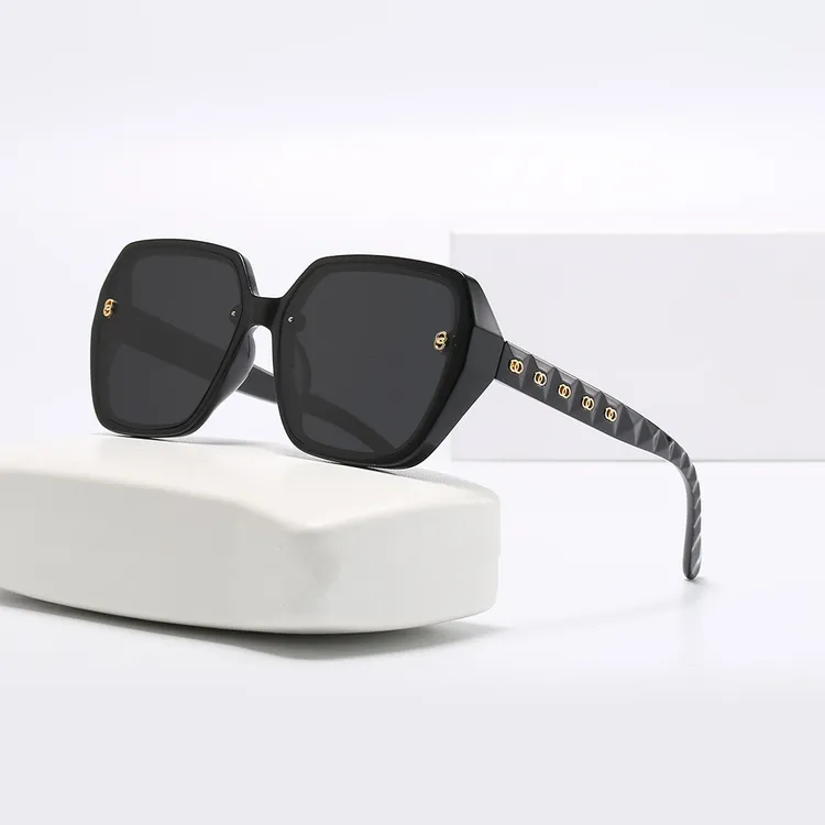 2025新款简约偏光太阳镜女时尚高级感墨镜街拍防紫外线开车眼镜潮