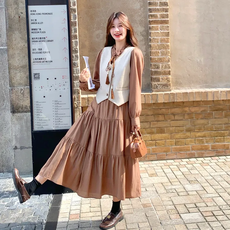 洋气减龄系带领长袖连衣裙套装女2025秋新款小香风马甲两件套裙子