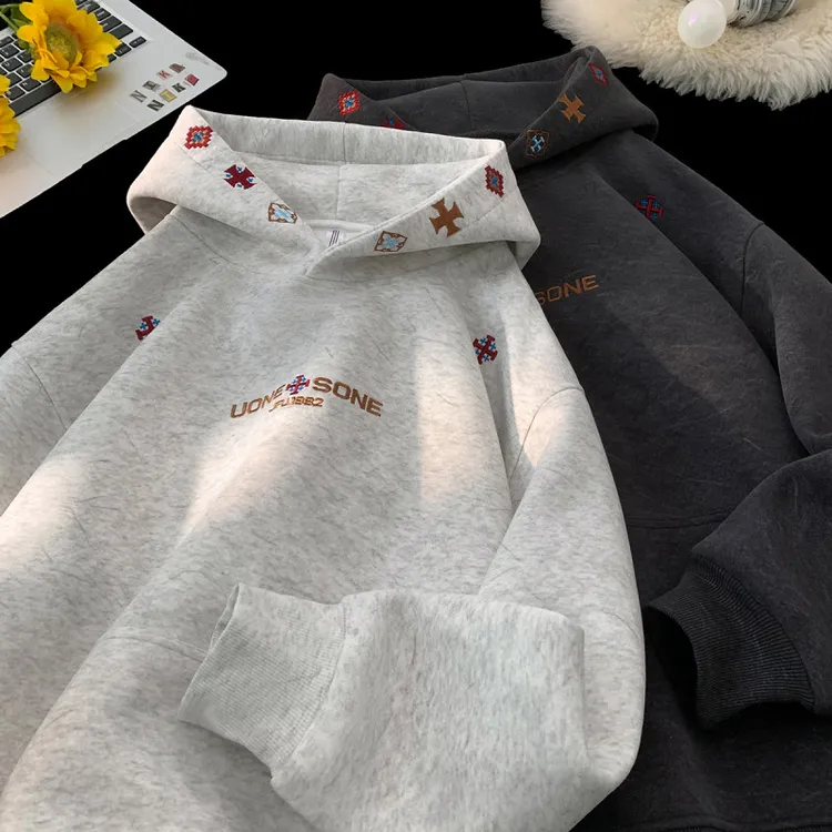 设计感民族风刺绣卫衣男秋季高街百搭宽松连帽衫潮牌休闲情侣上衣