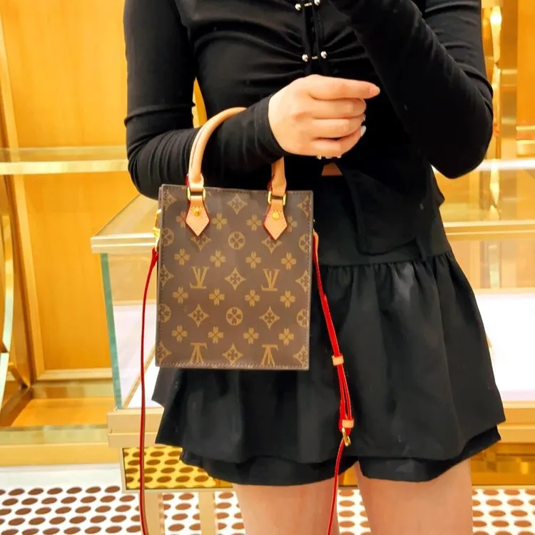 香港精选包包女2025新款迷你托特包真皮琴谱包限定推荐手提斜挎包