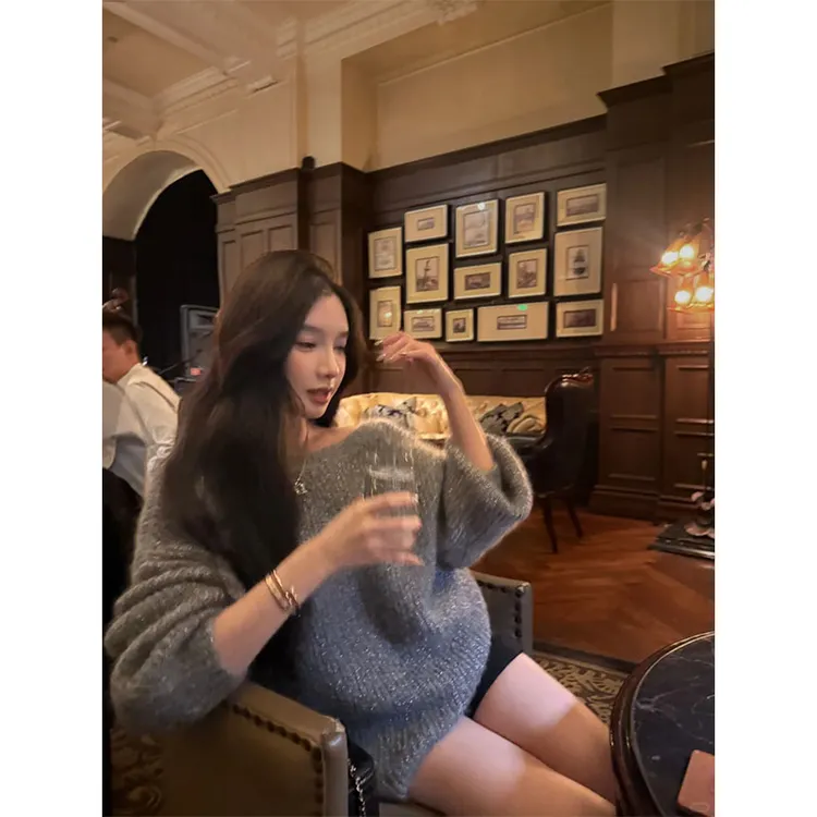 韩系秋季设计感御姐风修身显瘦针织上衣休闲百搭时尚高腰短裤套装