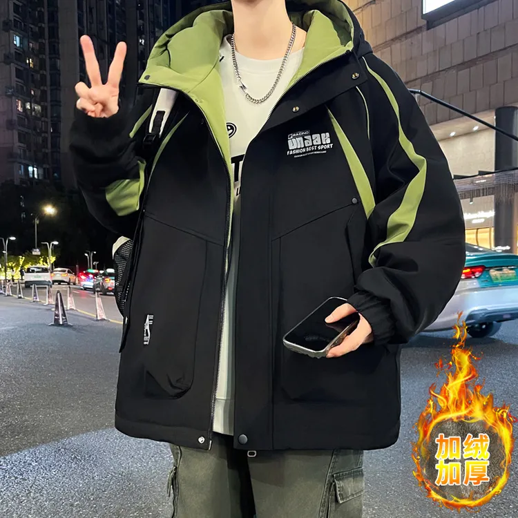 秋冬新款美式休闲长袖外套男生宽松潮流加绒加厚保暖冲锋连帽夹克