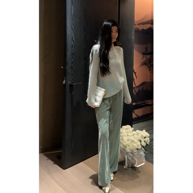 N.COU妮蔻25秋新款松弛感松紧腰设计感钉珠丝绒阔腿休闲裤DY61190