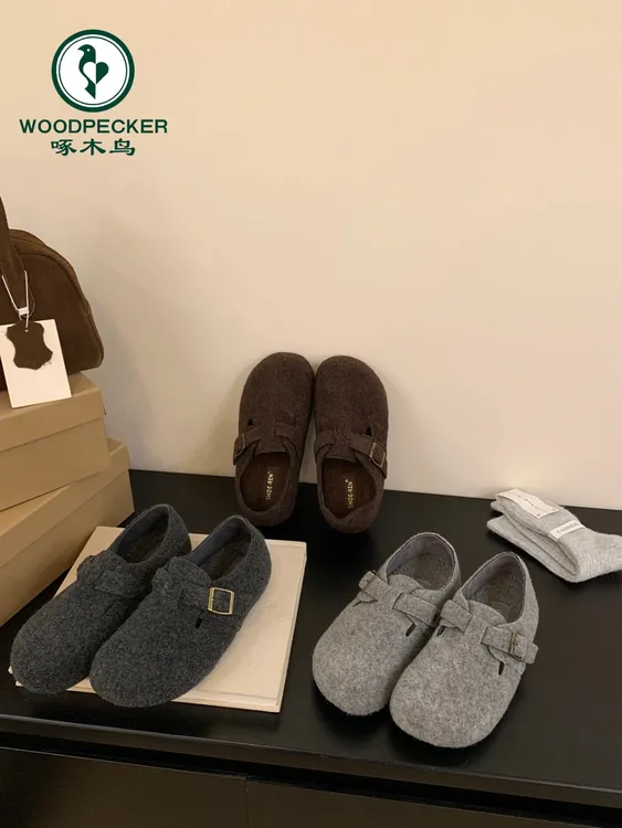 啄木鸟厚底灰色呢子勃肯鞋女2025新款秋冬季百搭毛毛棉鞋博肯单鞋