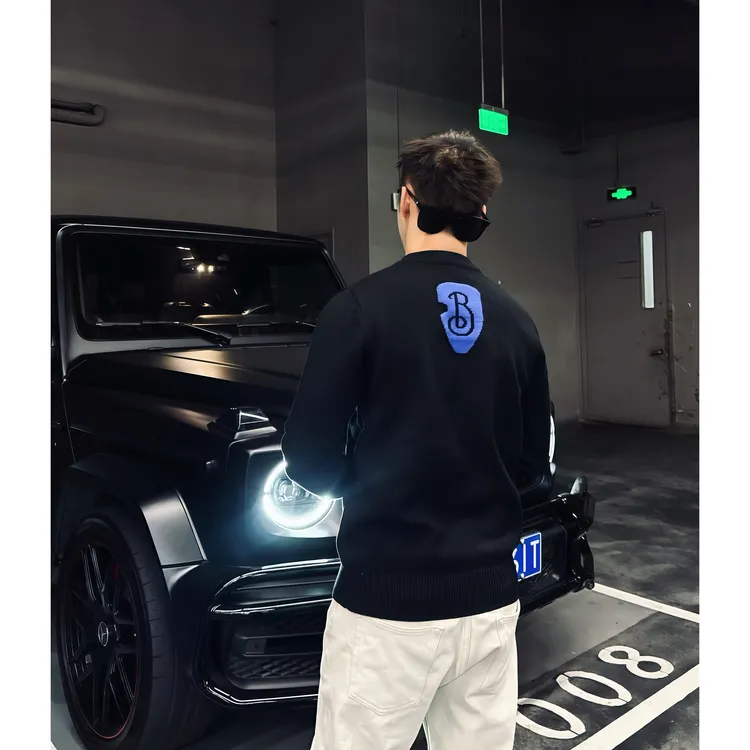 SAM【皇家战骑】冬季高奢定织羊毛混纺绣标骑士圆领长袖套头毛衣