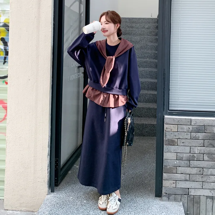 韩系休闲风气质感减龄套装女秋季新款假两件卫衣半身裙披肩三件套