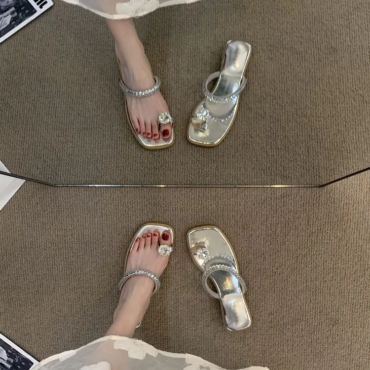 法式方头水钻套趾凉拖鞋仙女鞋子2025年新款夏季外穿气质银色凉鞋