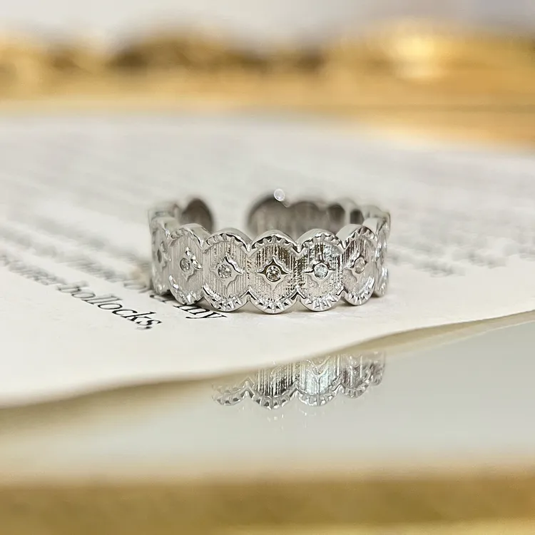 925银戒指 花边镶钻戒指小众设计轻奢高级感中古开口食指指环女