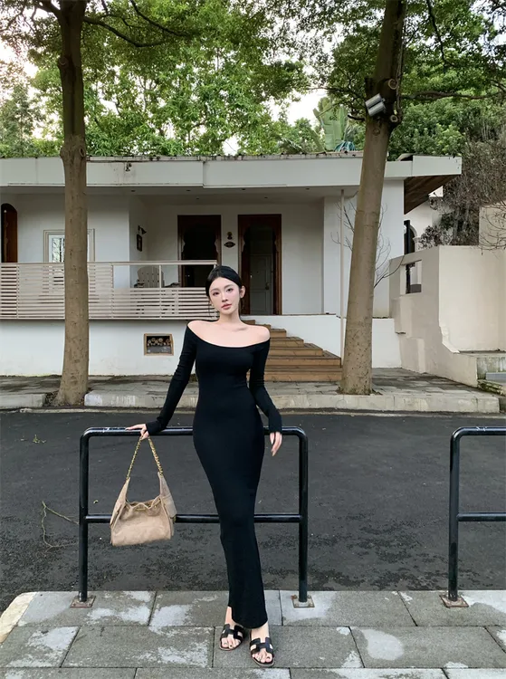 法式外穿内搭显瘦修身百搭U领一字领连衣裙