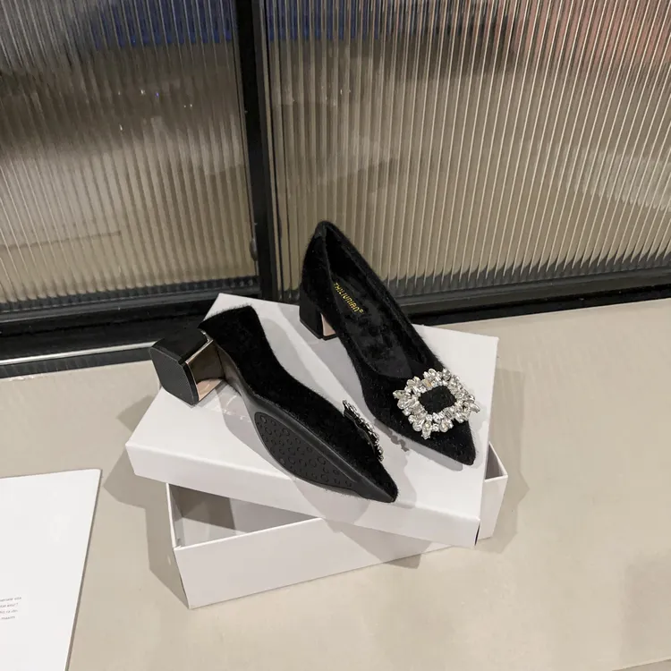 5cm秋冬加绒保暖单鞋2025新款厚黑美学鞋子粗跟气质女鞋