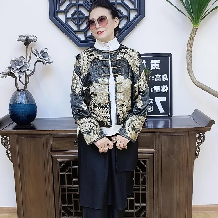 10919新中式繁花飞鸟刺绣女士外套