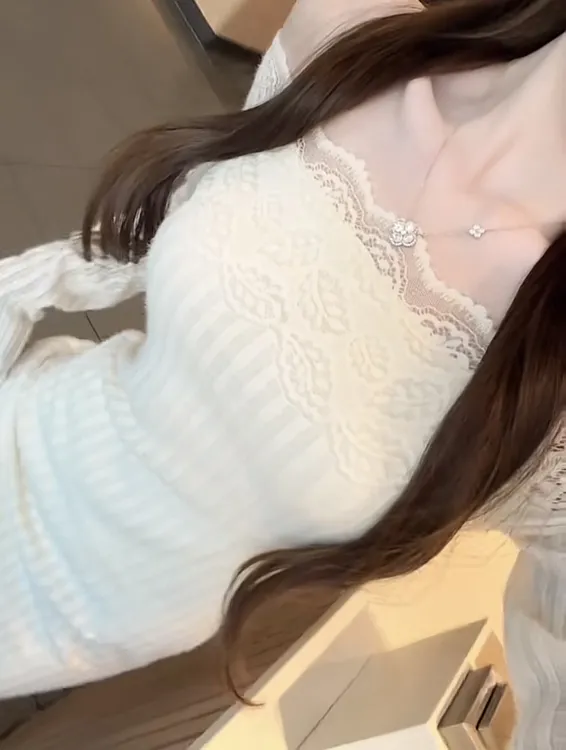 法式御姐气质蕾丝一字肩长袖连衣裙女秋冬季新款收腰显瘦裙