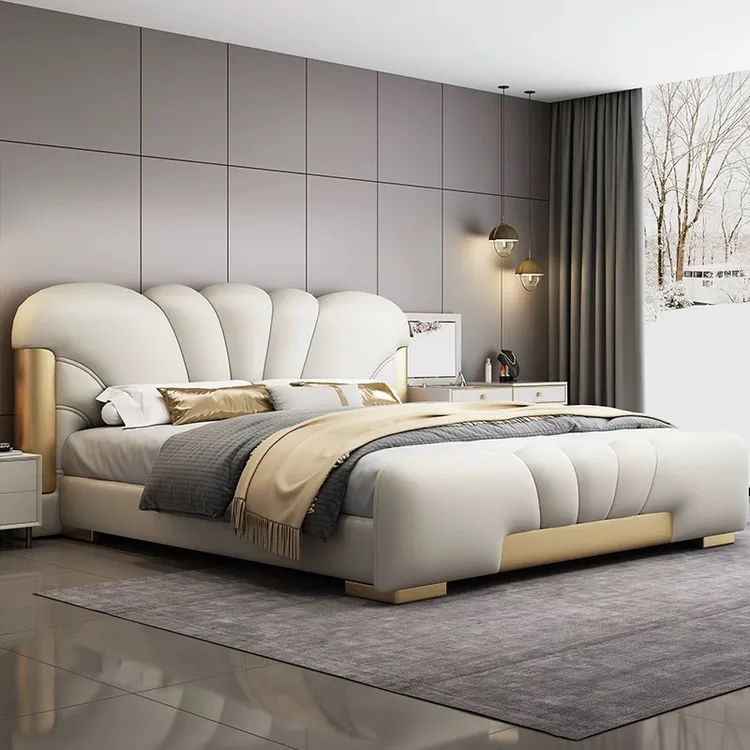 花瓣真皮床1.8米x2米主卧大床双人软包奶油轻奢高级豪华家用婚床