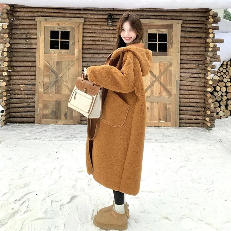 加厚皮毛一体羊羔毛大衣女2025冬季新款超好看连帽保暖颗粒绒外套