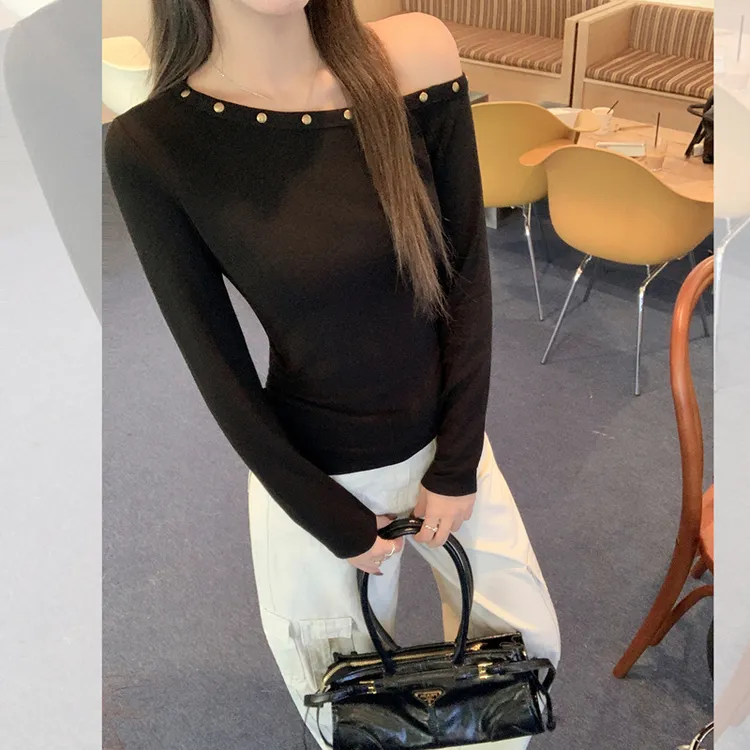 J打底衫上衣潮辣妹斜肩黑色显瘦长袖t恤女秋季新款露肩修身针织衫