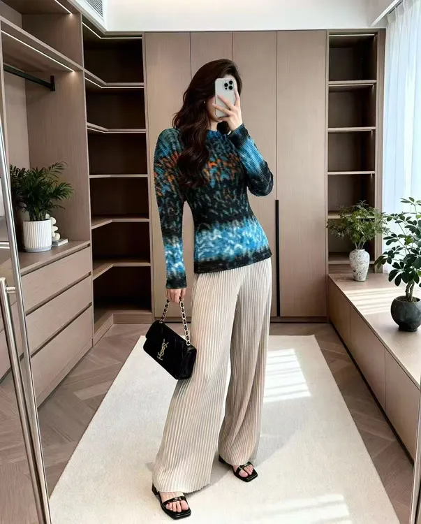 新品福利【合集】三宅褶皱2025新款玉米粒长袖时尚印花上衣显瘦T恤