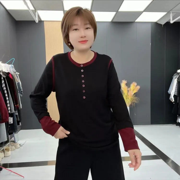 常规纯色圆领长袖嘻哈风纽扣女显瘦春季黑色妈妈装网红针织-3194