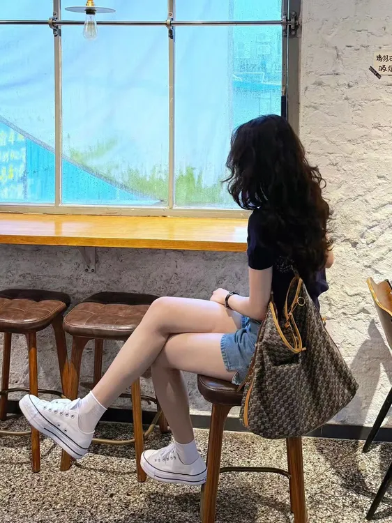 2025夏季新款韩系文艺撞色提花圆领短袖上衣费尔岛牛仔短裤套装