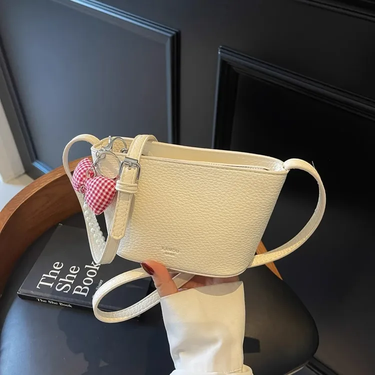 超火元宝包包女式2025新款流行时尚质感百搭单肩包通勤斜挎包