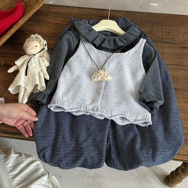 女童针织背心2025秋季新品韩版宽松马甲叠穿荷叶领打底格子灯笼裤