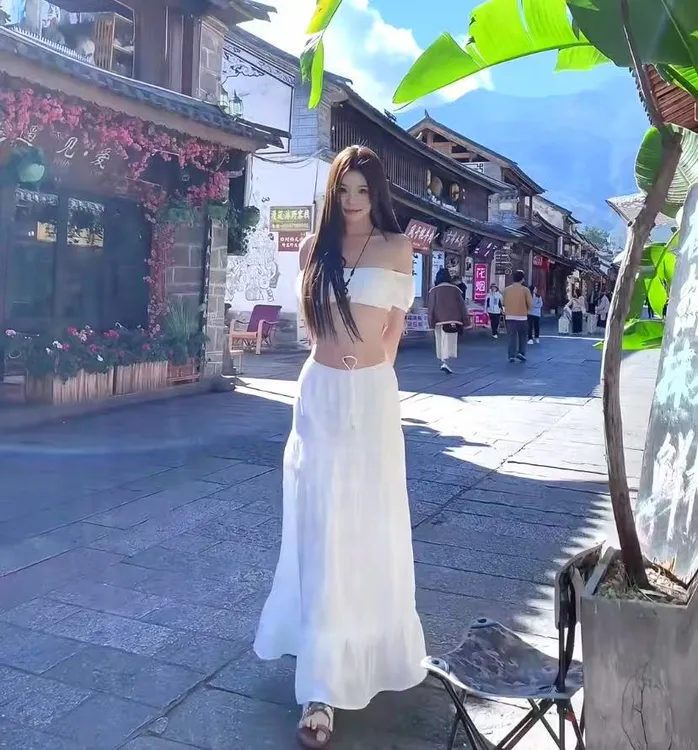 【薄荷雪糕】海边度假辣妹一字肩抹胸上衣白色高腰半身裙性感两件套