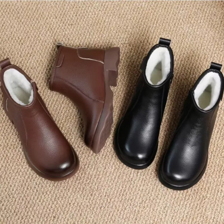 方跟冬休闲风圆头女靴保暖冬季平底加厚软底8968